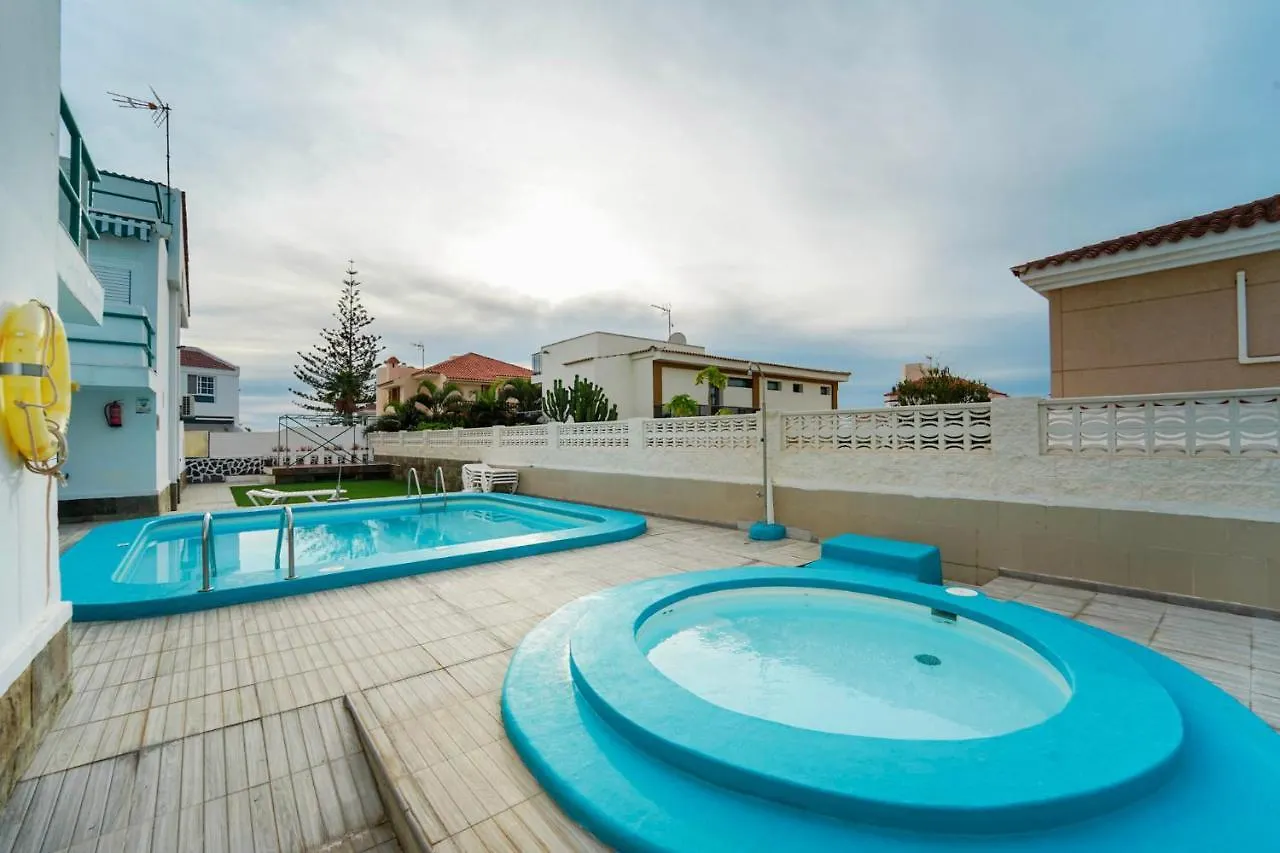 Blue Ski 6 By Homestaygrancanaria San Bartolomé